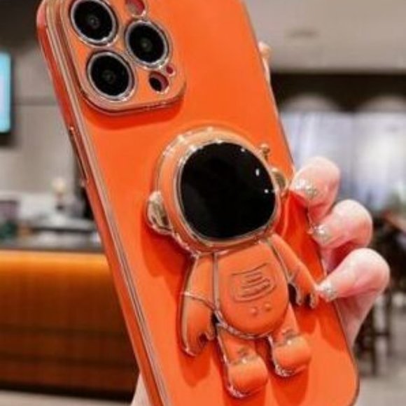 Astronaut Case for iPhone 14 Plus Orange - Picture 2 of 4